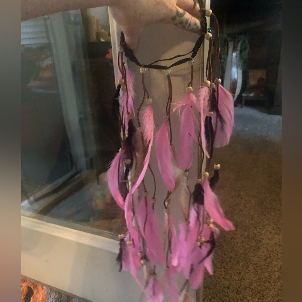 NWT handmade adjustable headband with feathers and beads and roping. Pink& black - Picture 4 of 8